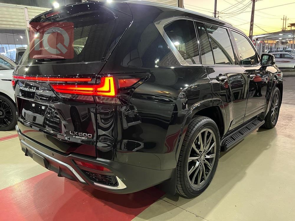 Lexus LX